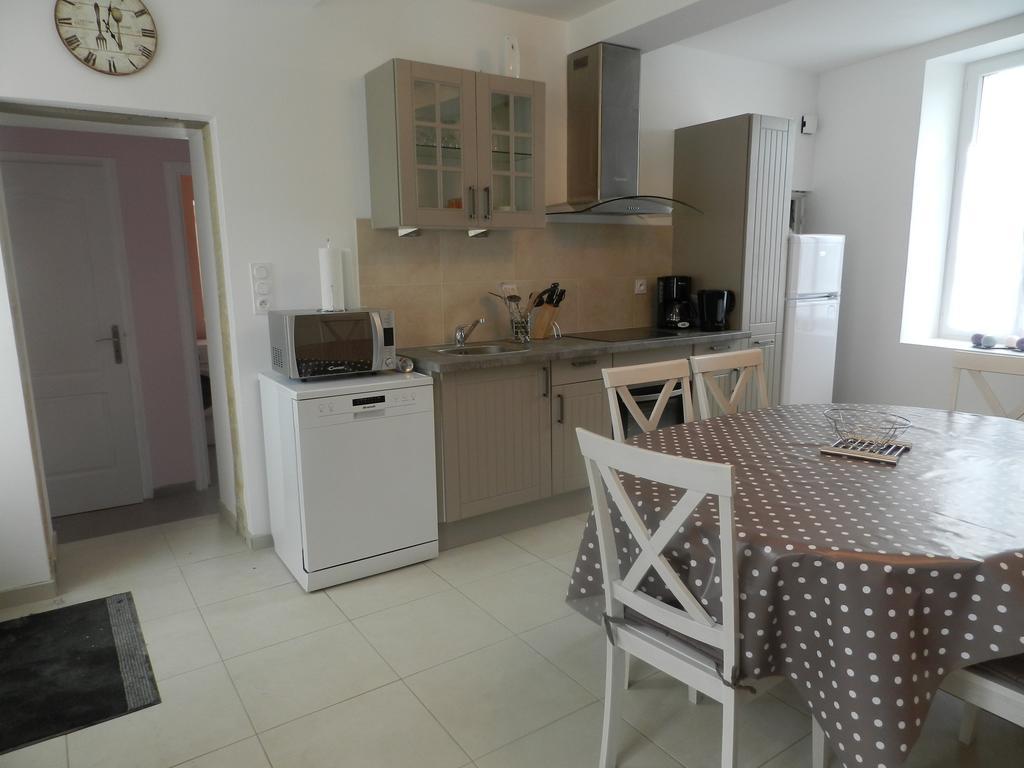 Gite Utah Saint-Laurent-sur-Mer Room photo